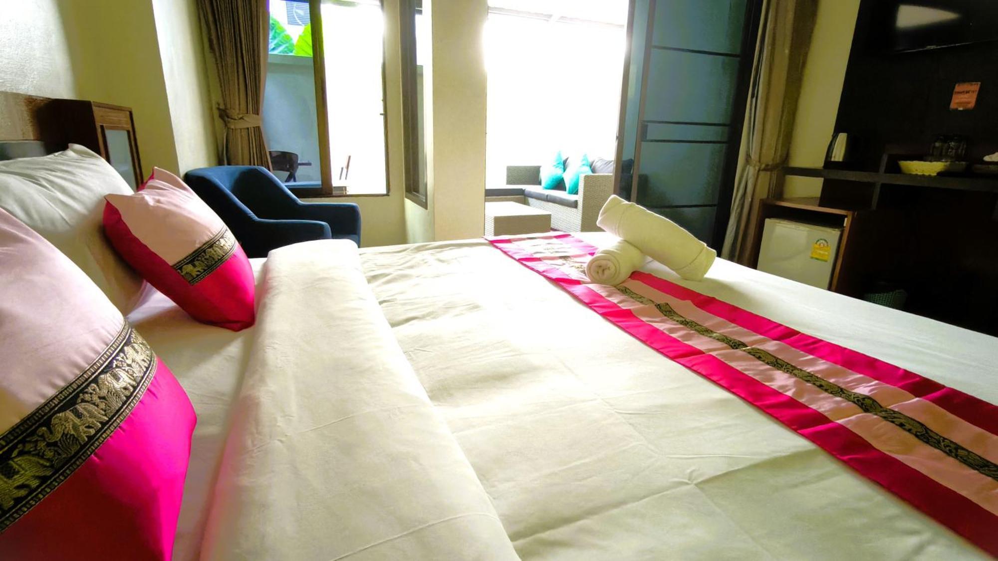 Lucky Buako Hotel Patong מראה חיצוני תמונה