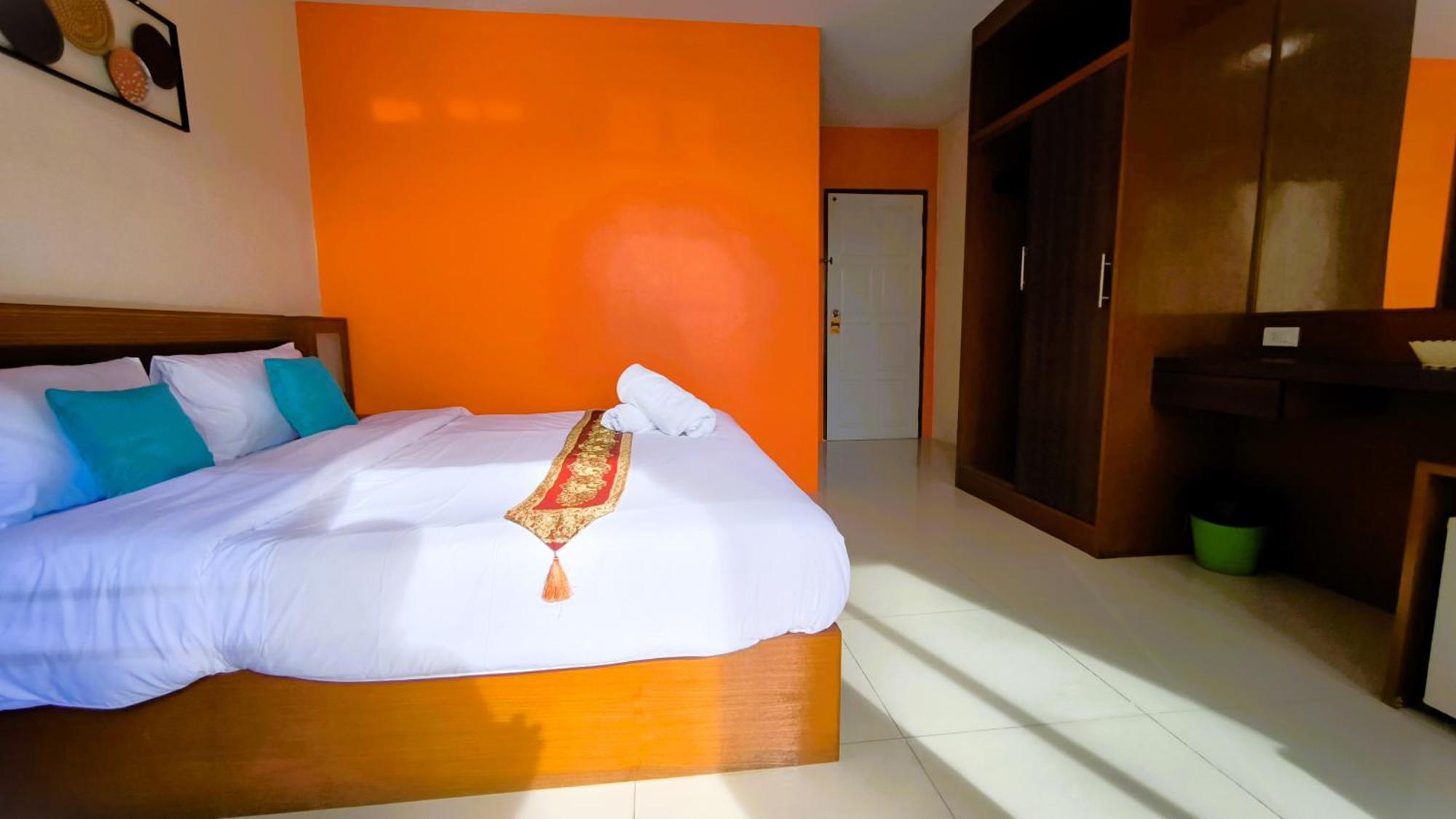 Lucky Buako Hotel Patong מראה חיצוני תמונה